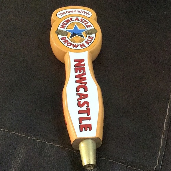🍻 Vintage Tap Handle for Newcastle Brown Ale, 10 1/4 Inch Wood 2-Sided - Picture 1 of 4